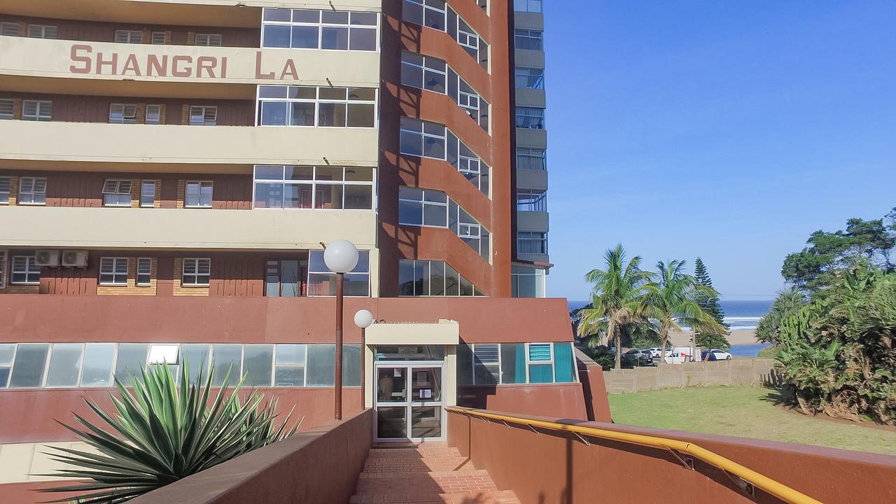 Shangri-La Beach Front Holiday Apartments Amanzimtoti Exterior foto